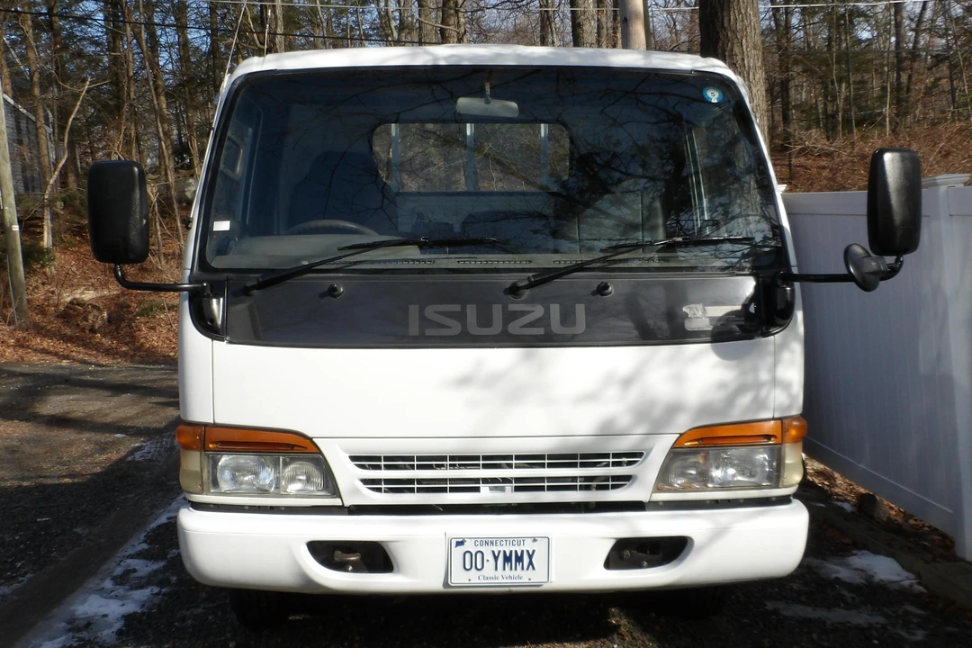 1993 Isuzu Elf - Image 2 of 14