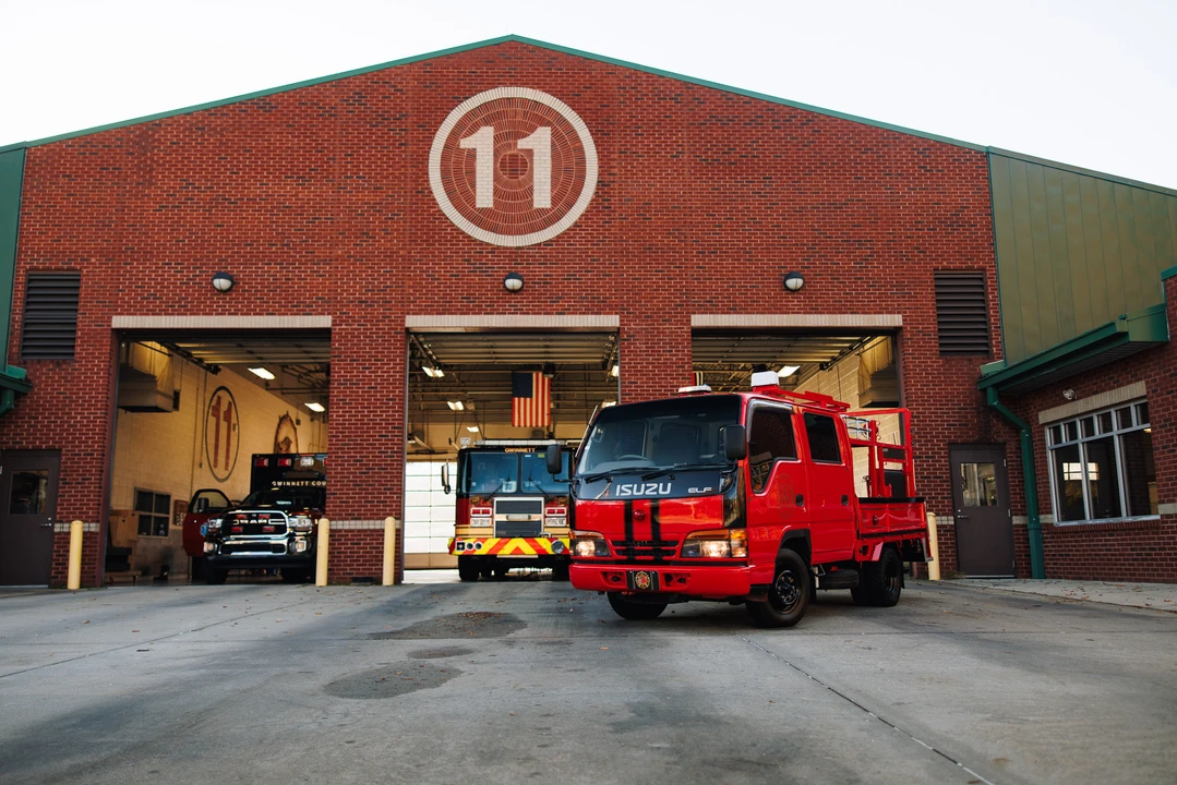 1993 Isuzu Elf - Image 3 of 31