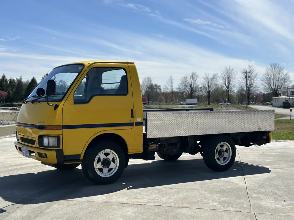 1993 Isuzu Elf - Image 10 of 31