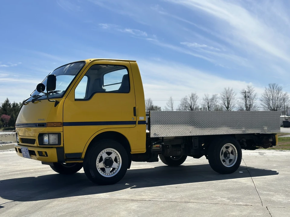 1993 Isuzu Elf - Image 11 of 31