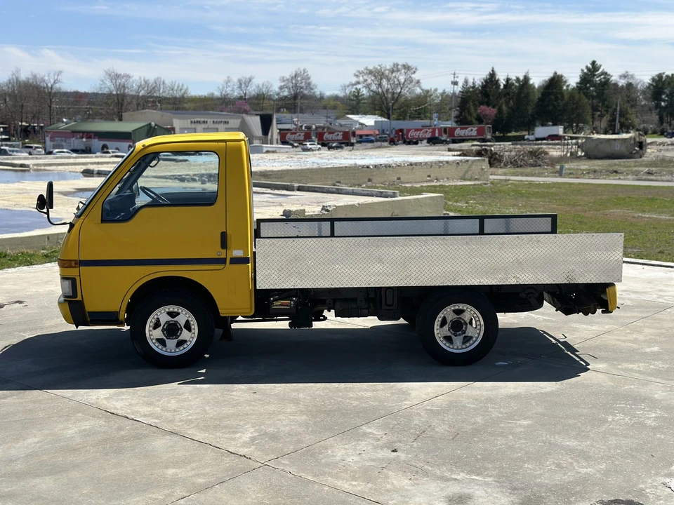 1993 Isuzu Elf - Image 15 of 31