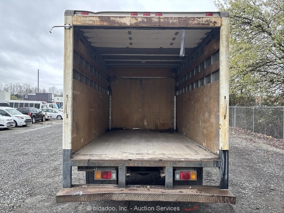1993 Isuzu Elf - Image 9 of 12