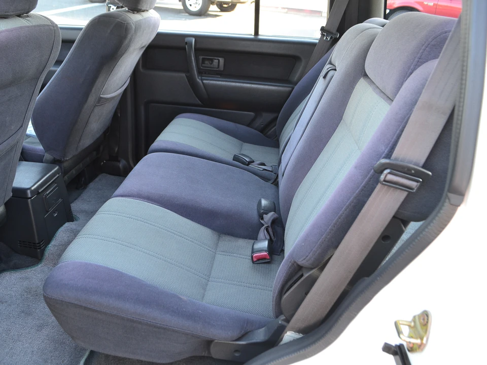 1993 Isuzu Trooper - Image 19 of 31