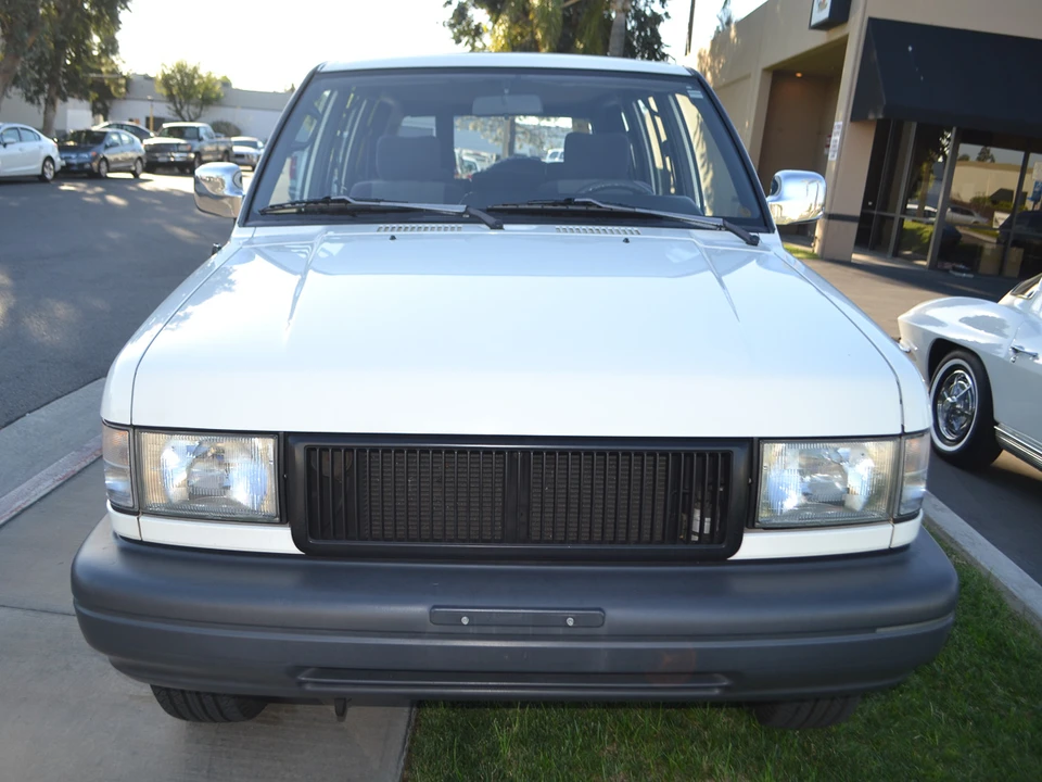 1993 Isuzu Trooper - Image 9 of 31