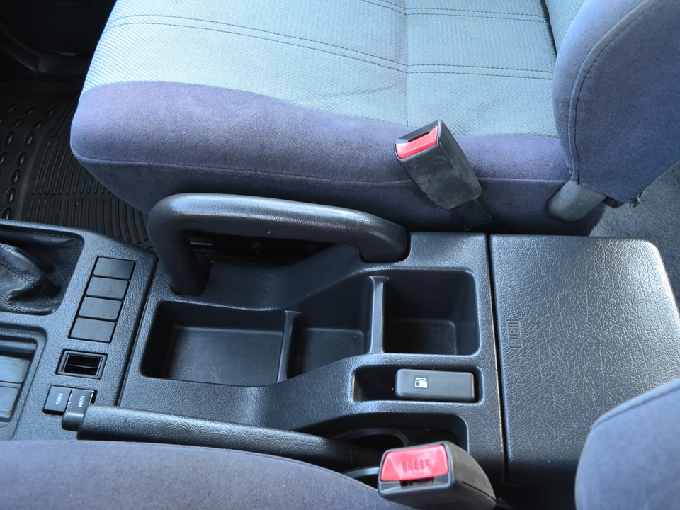 1993 Isuzu Trooper - Image 29 of 31