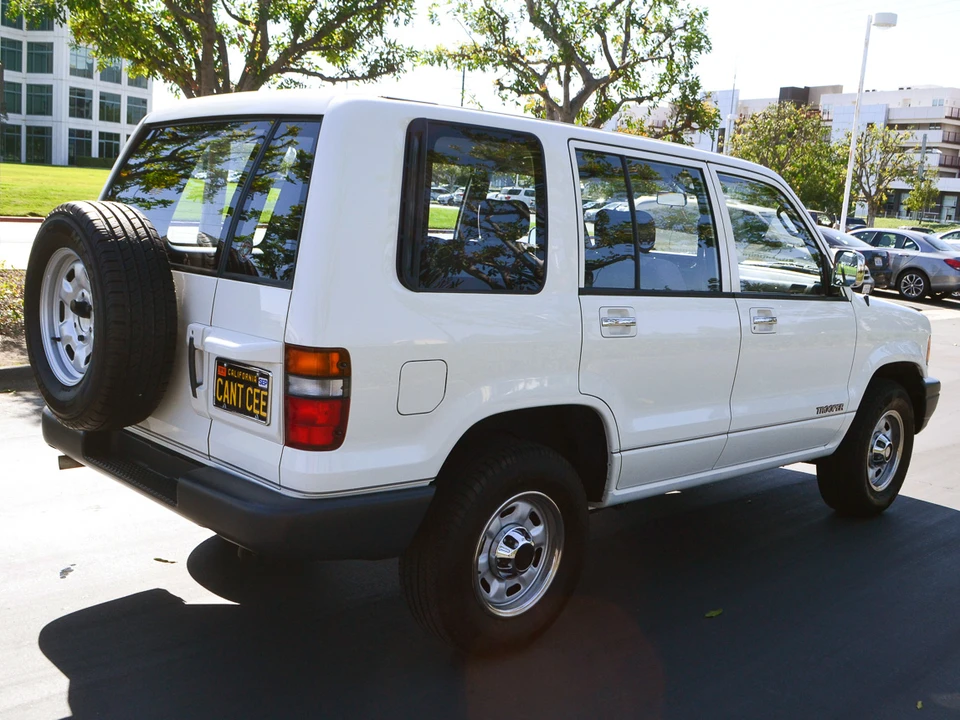 1993 Isuzu Trooper - Image 5 of 31