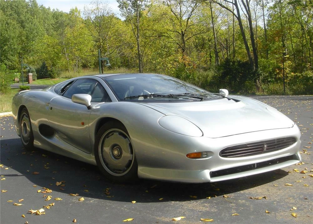 1993 Jaguar XJ220 - Image 2 of 5