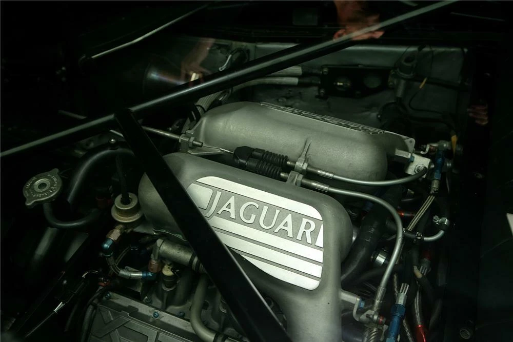 1993 Jaguar XJ220 - Image 3 of 5