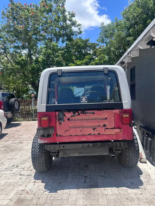 1993 Jeep YJ Wrangler - Image 4 of 8