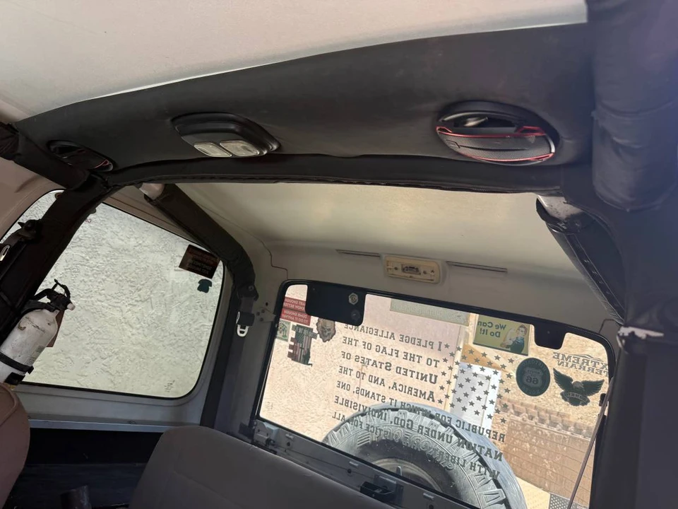 1993 Jeep YJ Wrangler - Image 6 of 13