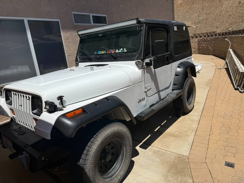 1993 Jeep YJ Wrangler - Image 12 of 13