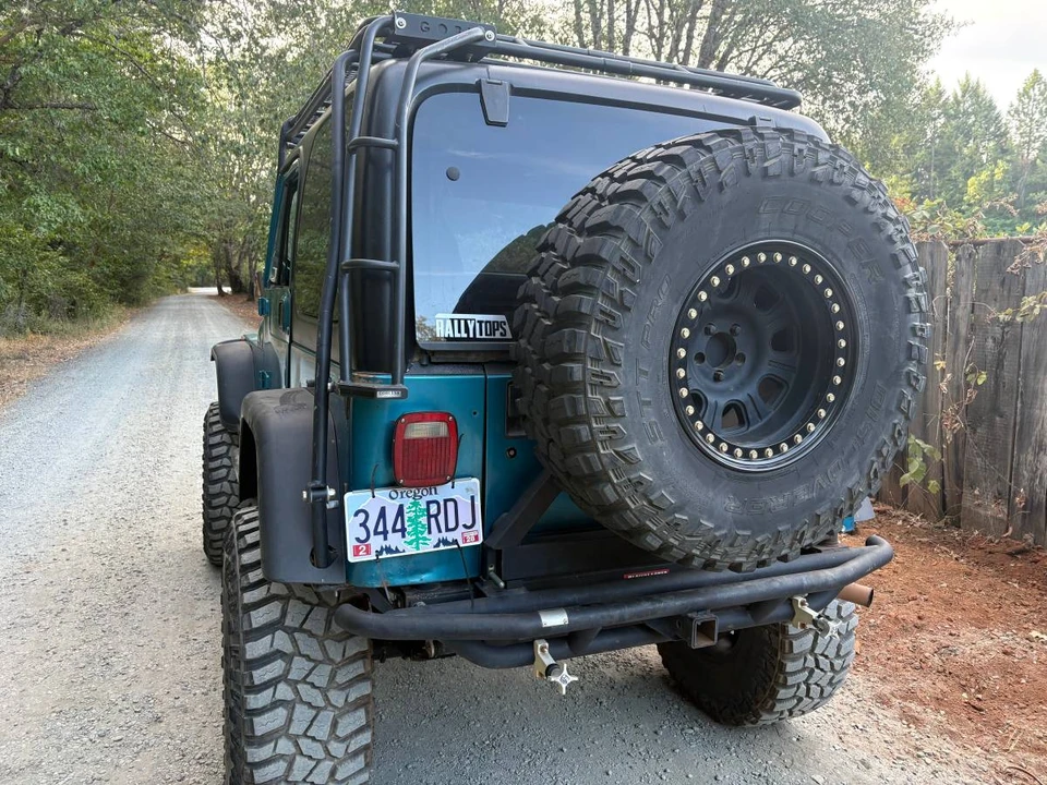 1993 Jeep YJ Wrangler - Image 14 of 20