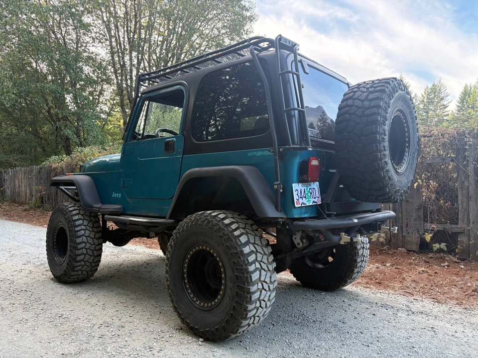 1993 Jeep YJ Wrangler - Image 15 of 20