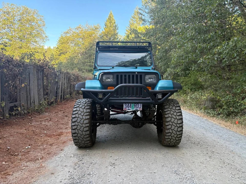 1993 Jeep YJ Wrangler - Image 11 of 20