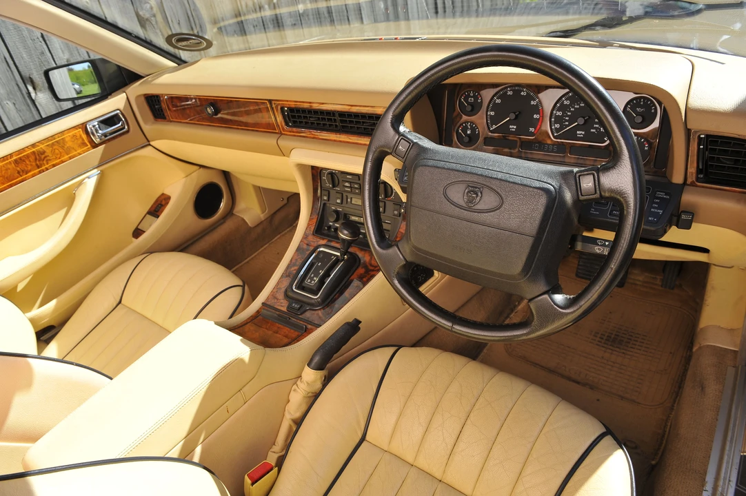 1993 Jaguar XJ40 XJ - Image 5 of 10