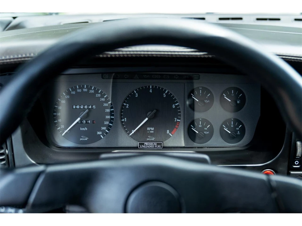 1993 Jaguar - Image 26 of 31