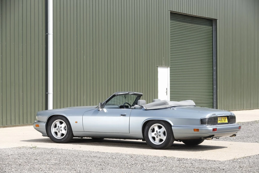 1993 Jaguar XJS - Image 16 of 30