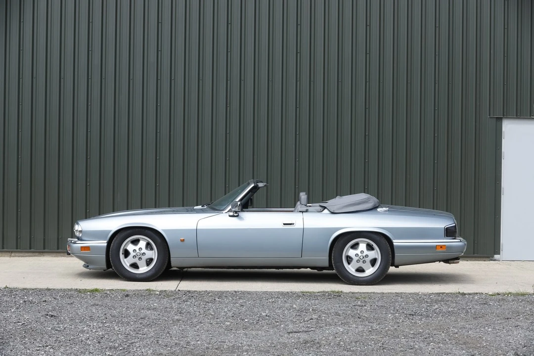 1993 Jaguar XJS - Image 13 of 30