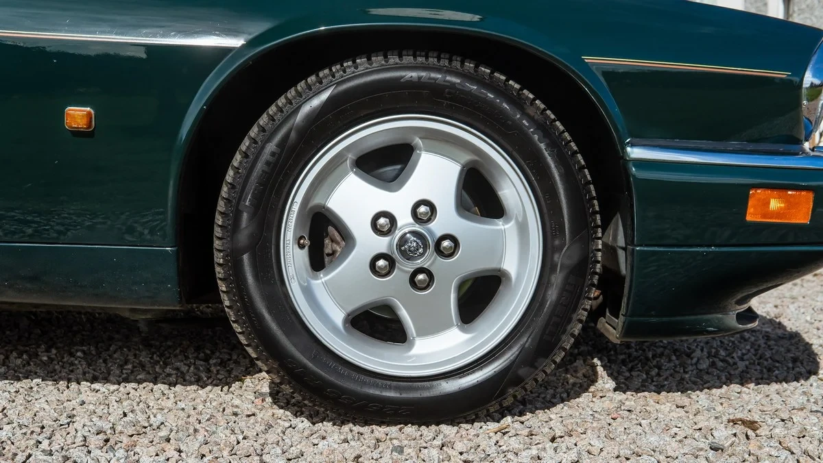 1993 Jaguar XJS Convertible - Image 23 of 30
