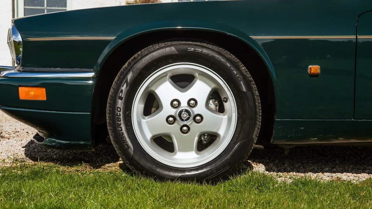 1993 Jaguar XJS Convertible - Image 22 of 30