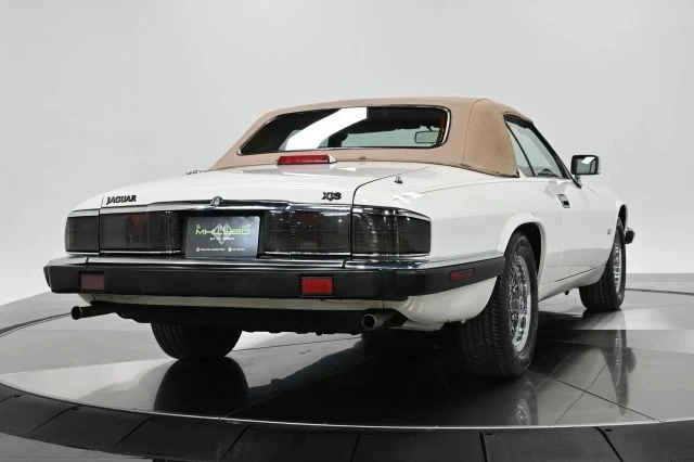 1993 Jaguar XJS Convertible - Image 8 of 21