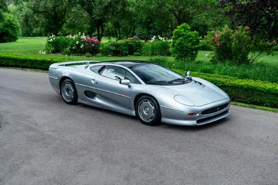 1993 Jaguar XJ220