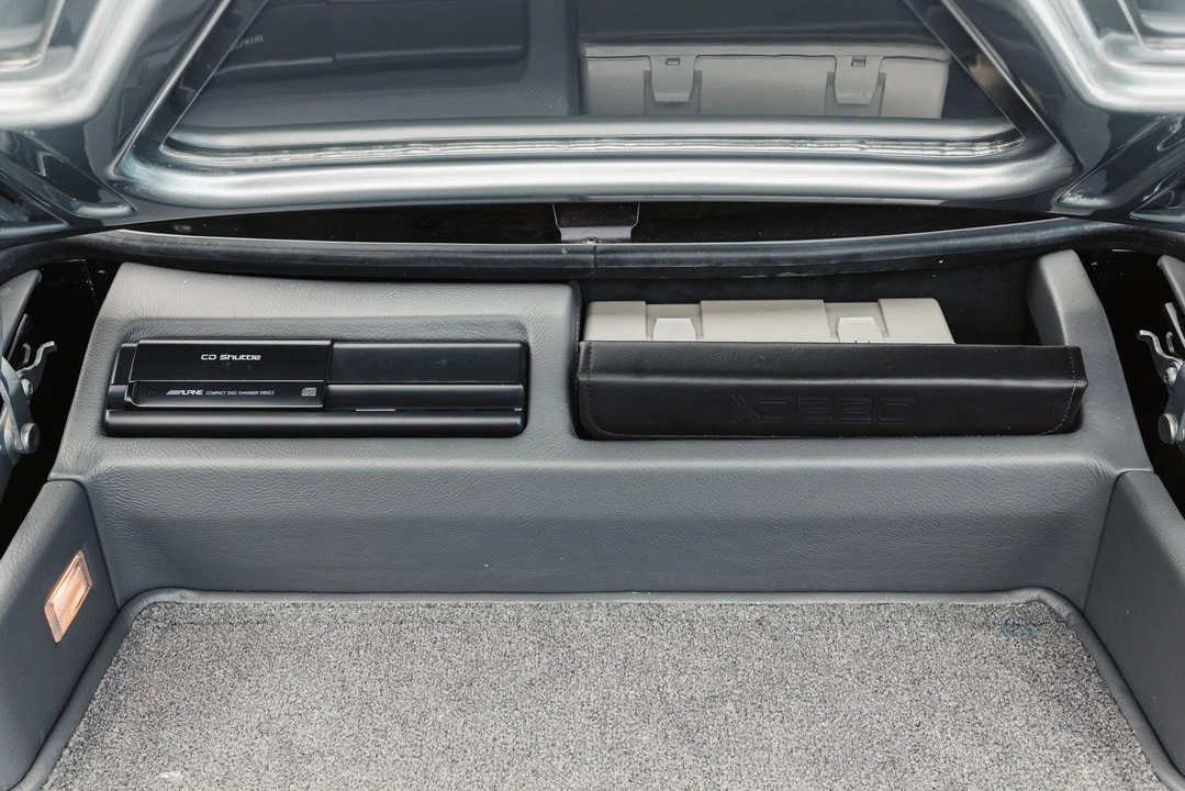 1993 Jaguar XJ220 - Image 29 of 31