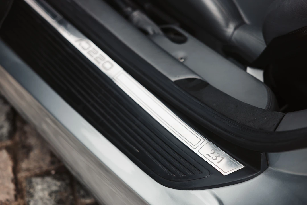 1993 Jaguar XJ220 - Image 25 of 31