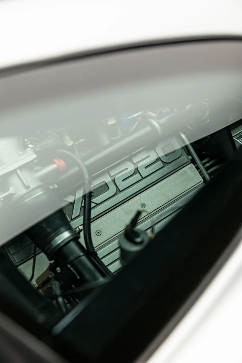 1993 Jaguar XJ220 - Image 14 of 31