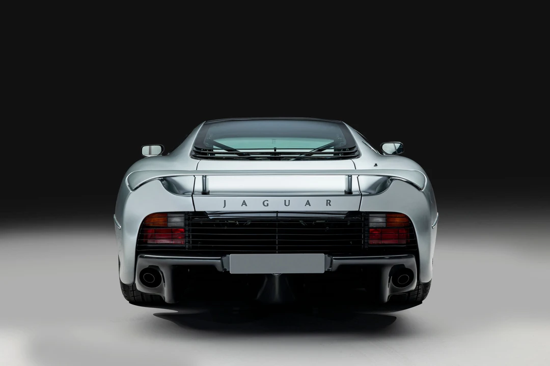 1993 Jaguar XJ220 - Image 8 of 31