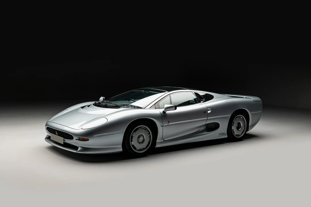 1993 Jaguar XJ220 - Image 30 of 31