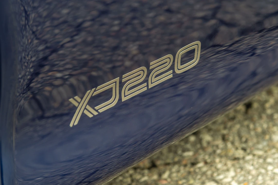 1993 Jaguar XJ220 - Image 26 of 31