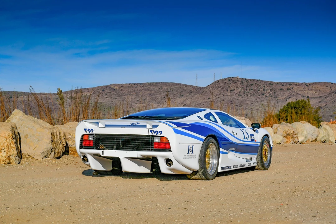 1993 Jaguar XJ220 - Image 12 of 31