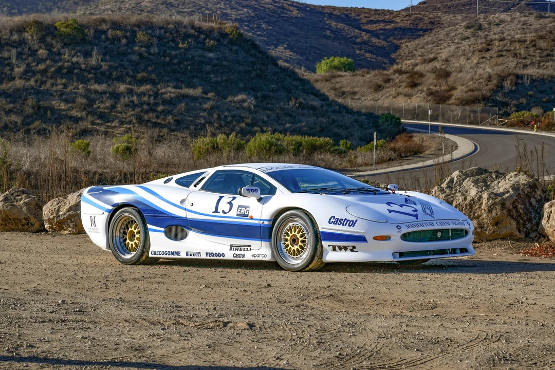 1993 Jaguar XJ220 - Image 7 of 31