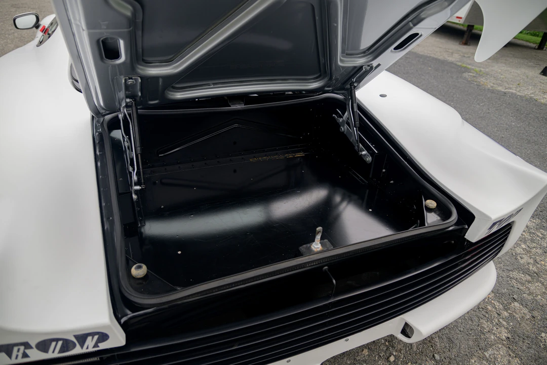 1993 Jaguar XJ220 - Image 28 of 31