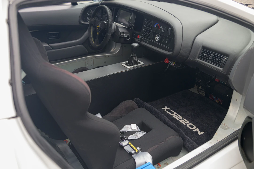 1993 Jaguar XJ220 - Image 13 of 31