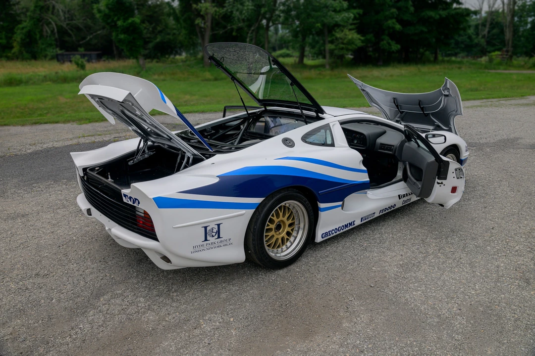1993 Jaguar XJ220 - Image 27 of 31