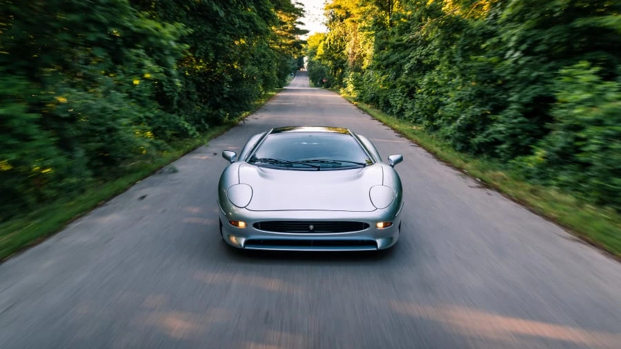 1993 Jaguar XJ220 - Image 21 of 31