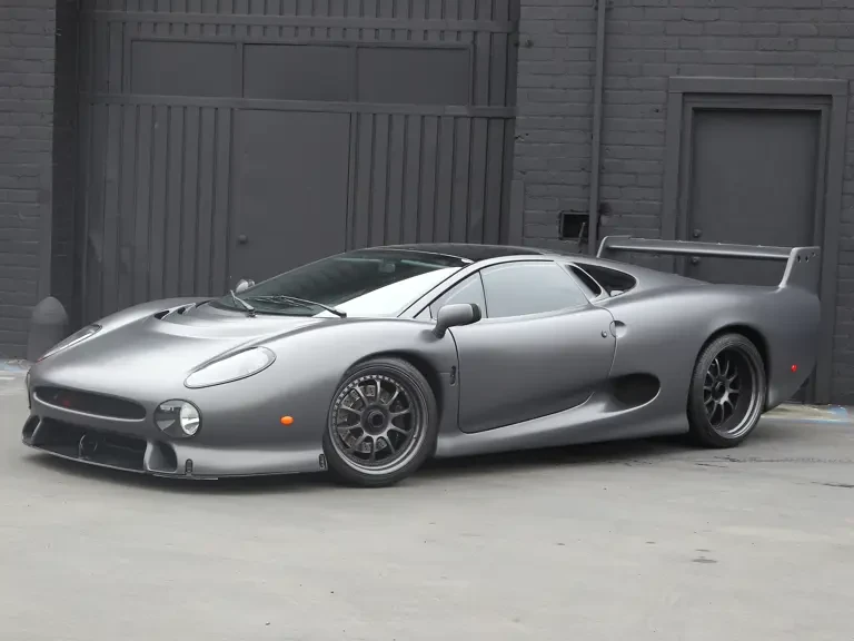 1993 Jaguar XJ220 - Image 2 of 7