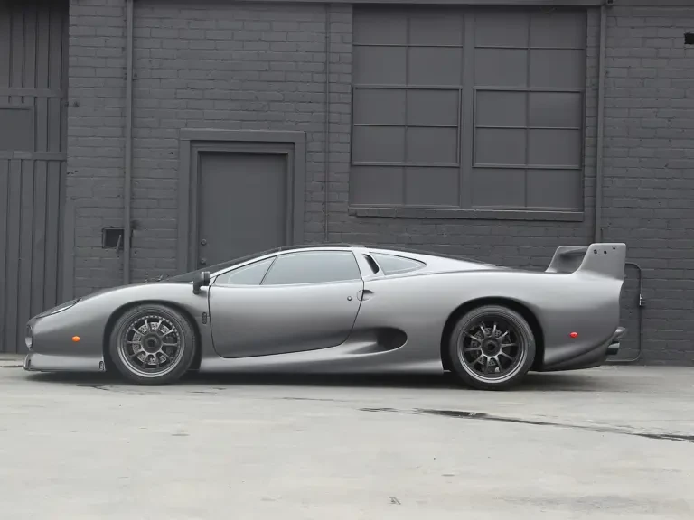 1993 Jaguar XJ220 - Image 6 of 7