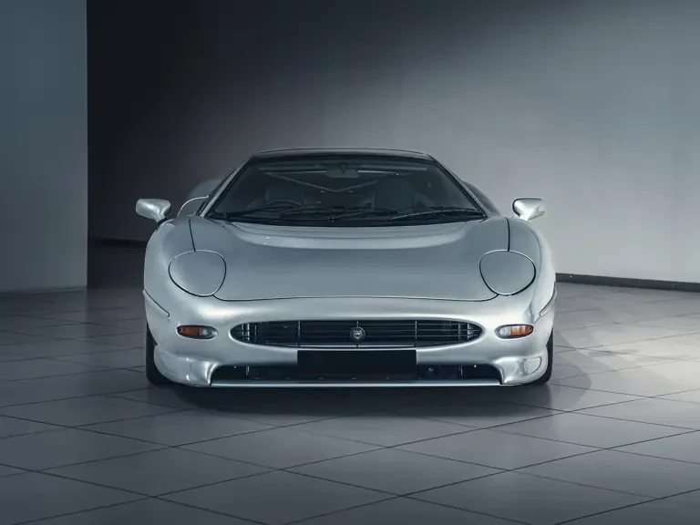 1993 Jaguar XJ220 - Image 6 of 18