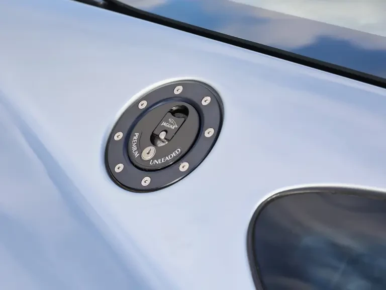 1993 Jaguar XJ220 - Image 18 of 31