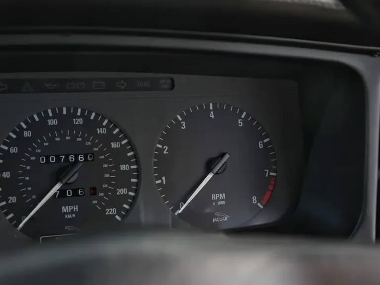 1993 Jaguar XJ220 - Image 15 of 31
