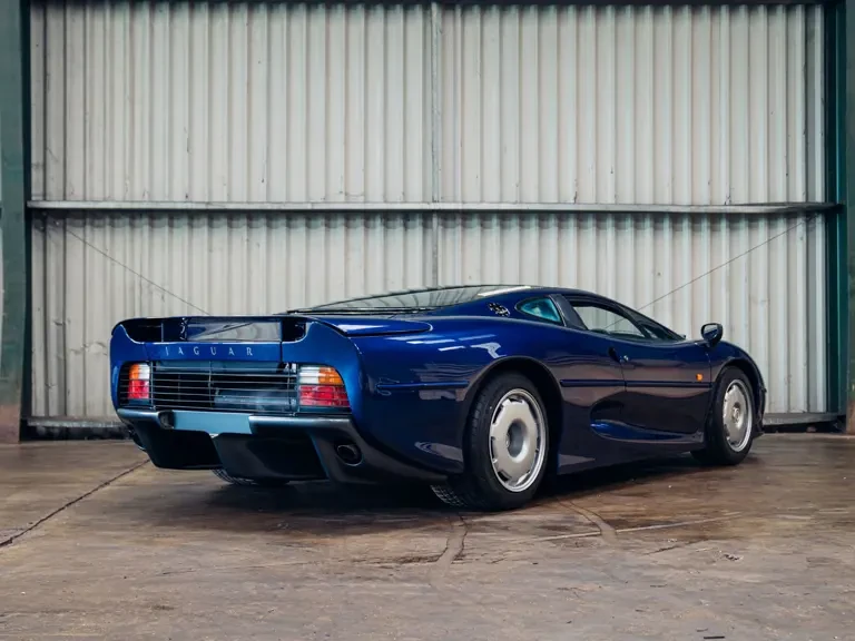 1993 Jaguar XJ220 - Image 11 of 31