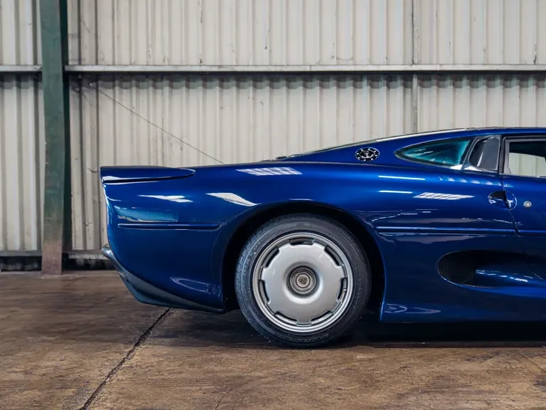 1993 Jaguar XJ220 - Image 23 of 31