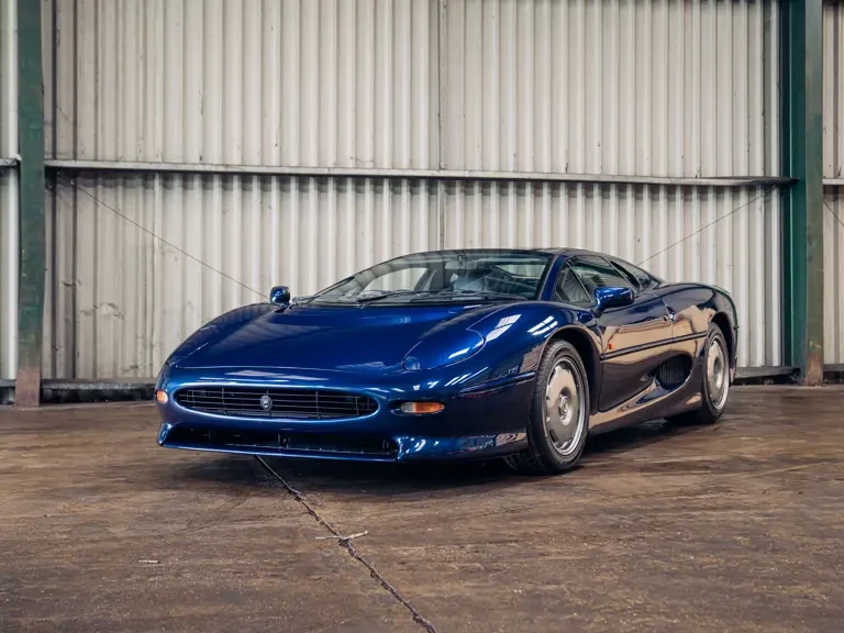 1993 Jaguar XJ220 - Image 13 of 31