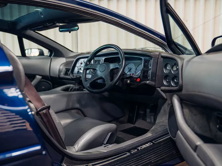 1993 Jaguar XJ220 - Image 30 of 31