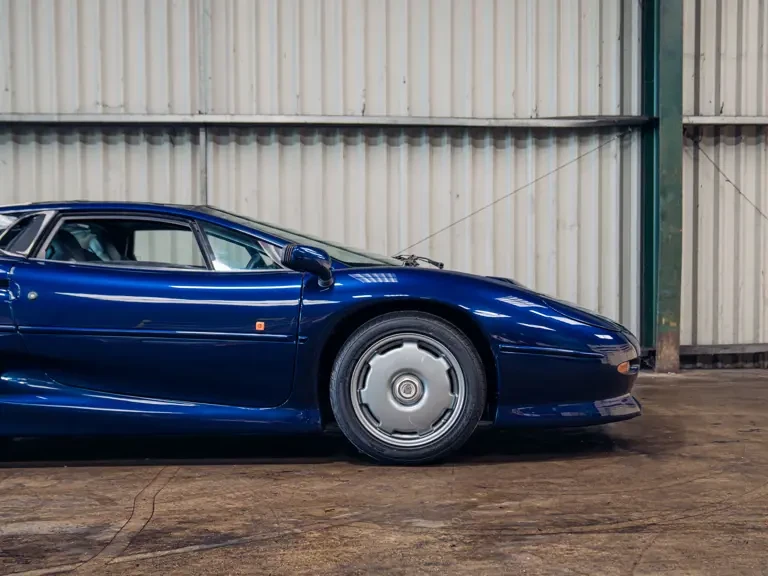 1993 Jaguar XJ220 - Image 22 of 31