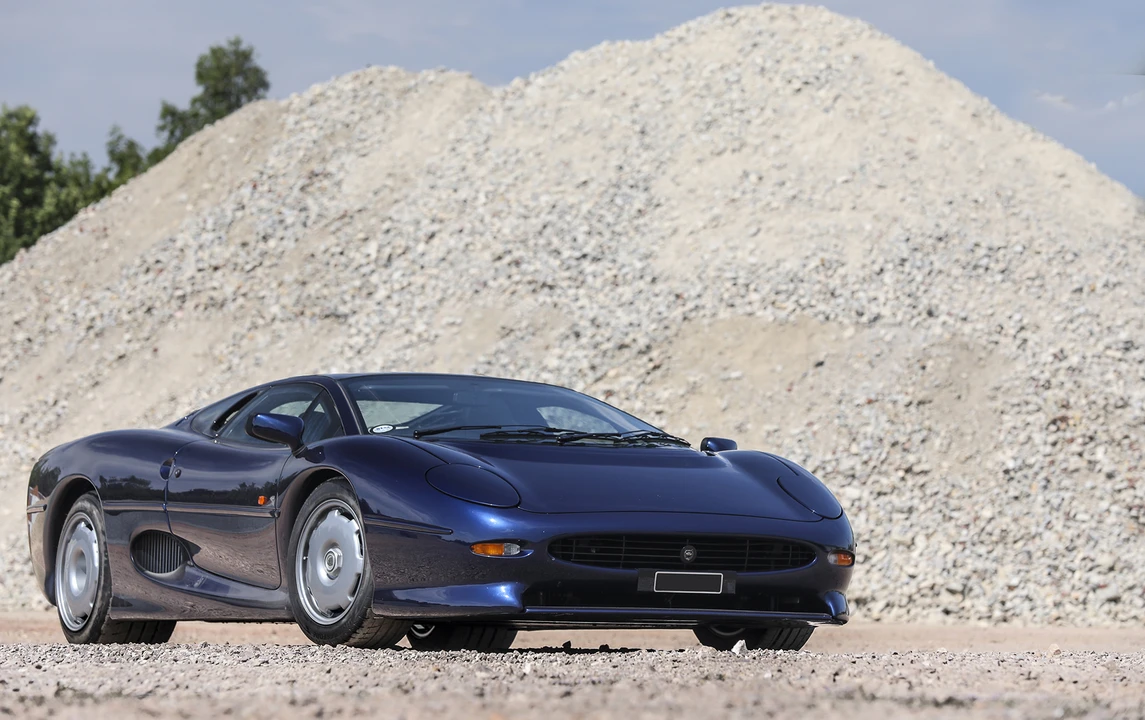 1993 Jaguar XJ220 - Image 15 of 16