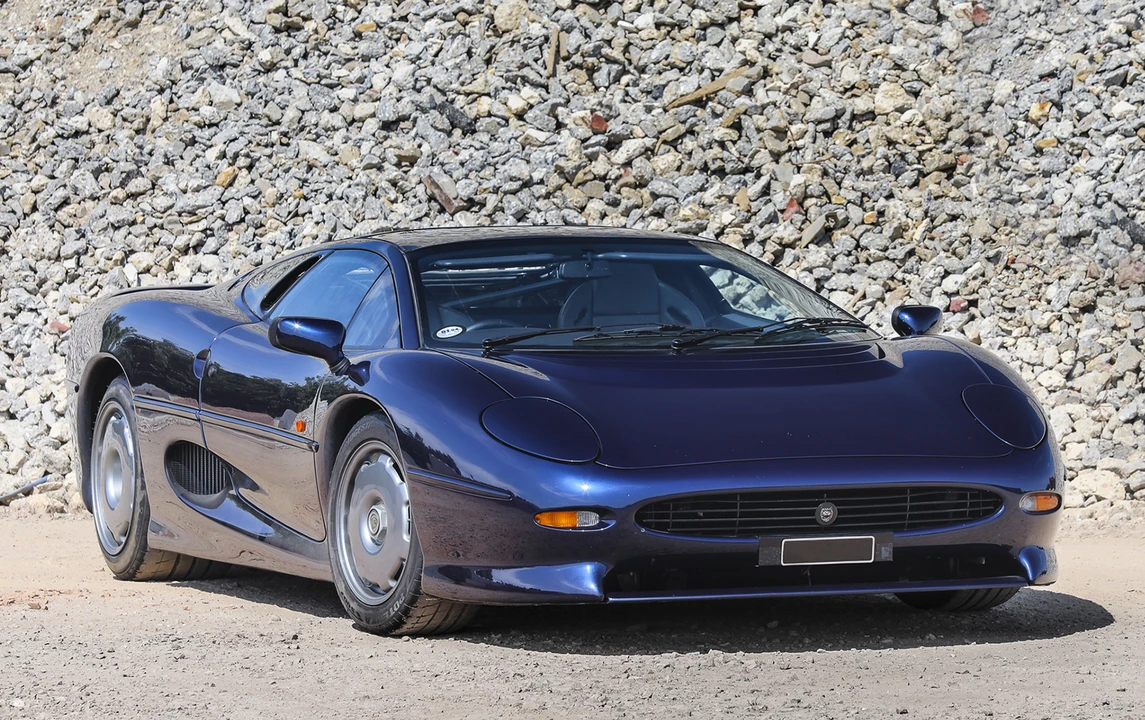 1993 Jaguar XJ220 - Image 13 of 16